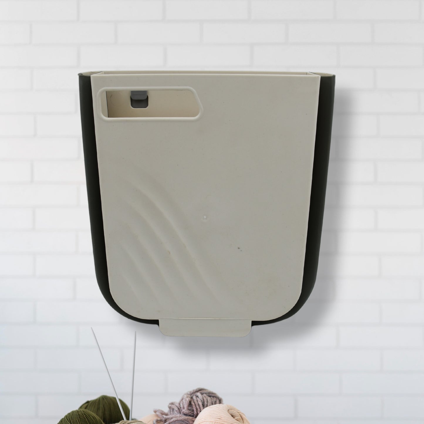 Hanging Trash Can For Kitchen Cabinet Door
